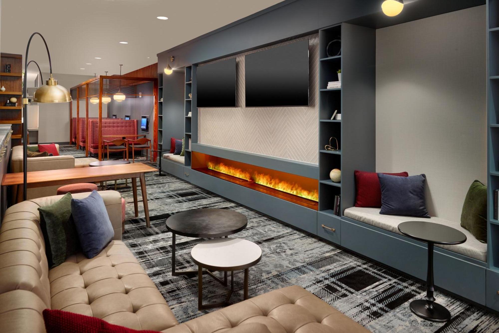 Courtyard By Marriott Washington, D.C./Foggy Bottom Hotel Bagian luar foto