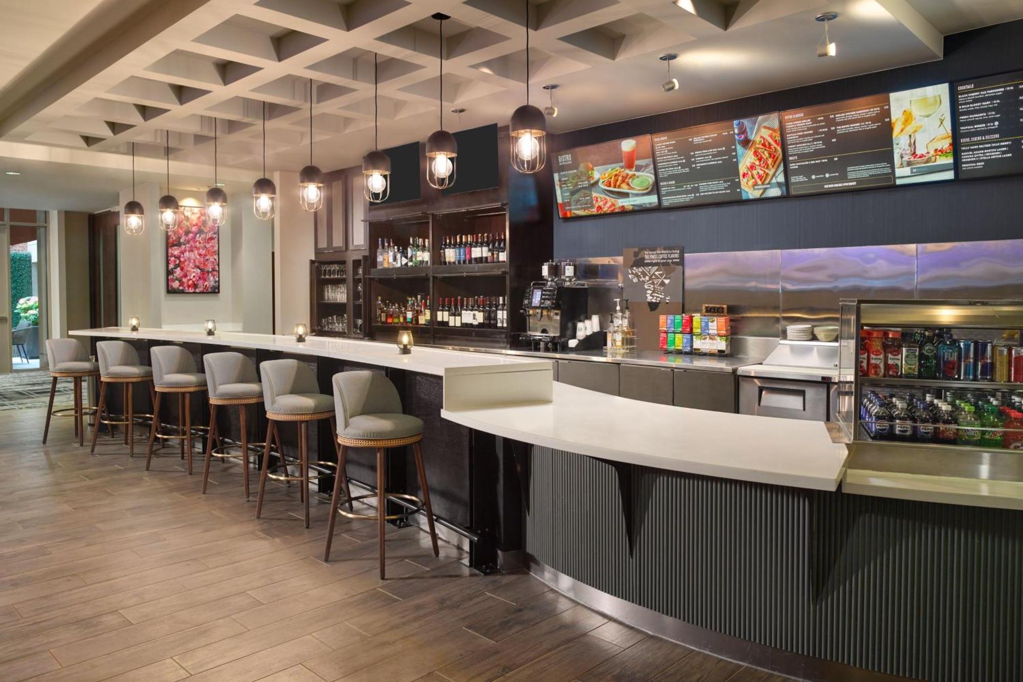 Courtyard By Marriott Washington, D.C./Foggy Bottom Hotel Bagian luar foto