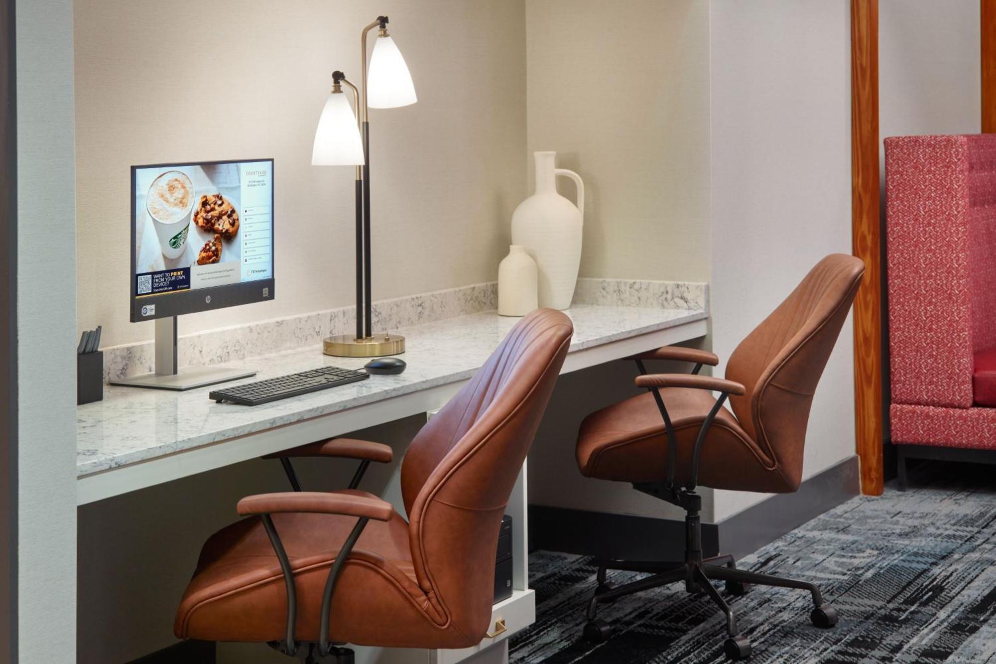 Courtyard By Marriott Washington, D.C./Foggy Bottom Hotel Bagian luar foto