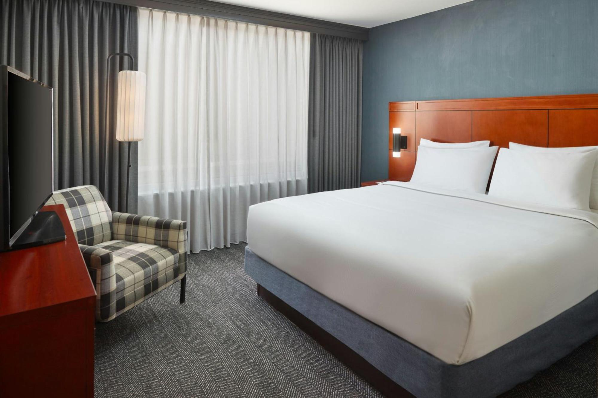 Courtyard By Marriott Washington, D.C./Foggy Bottom Hotel Bagian luar foto