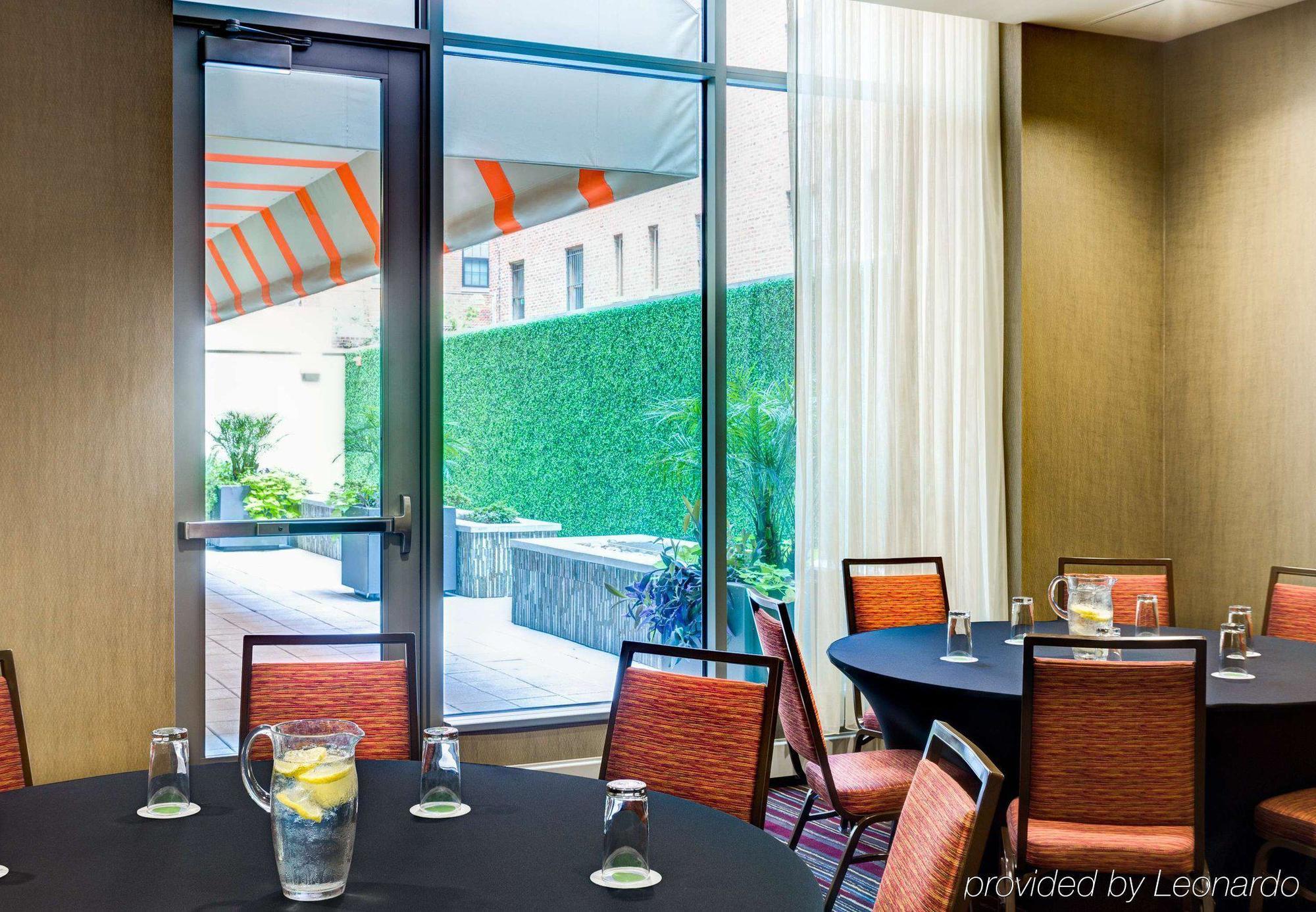 Courtyard By Marriott Washington, D.C./Foggy Bottom Hotel Bagian luar foto