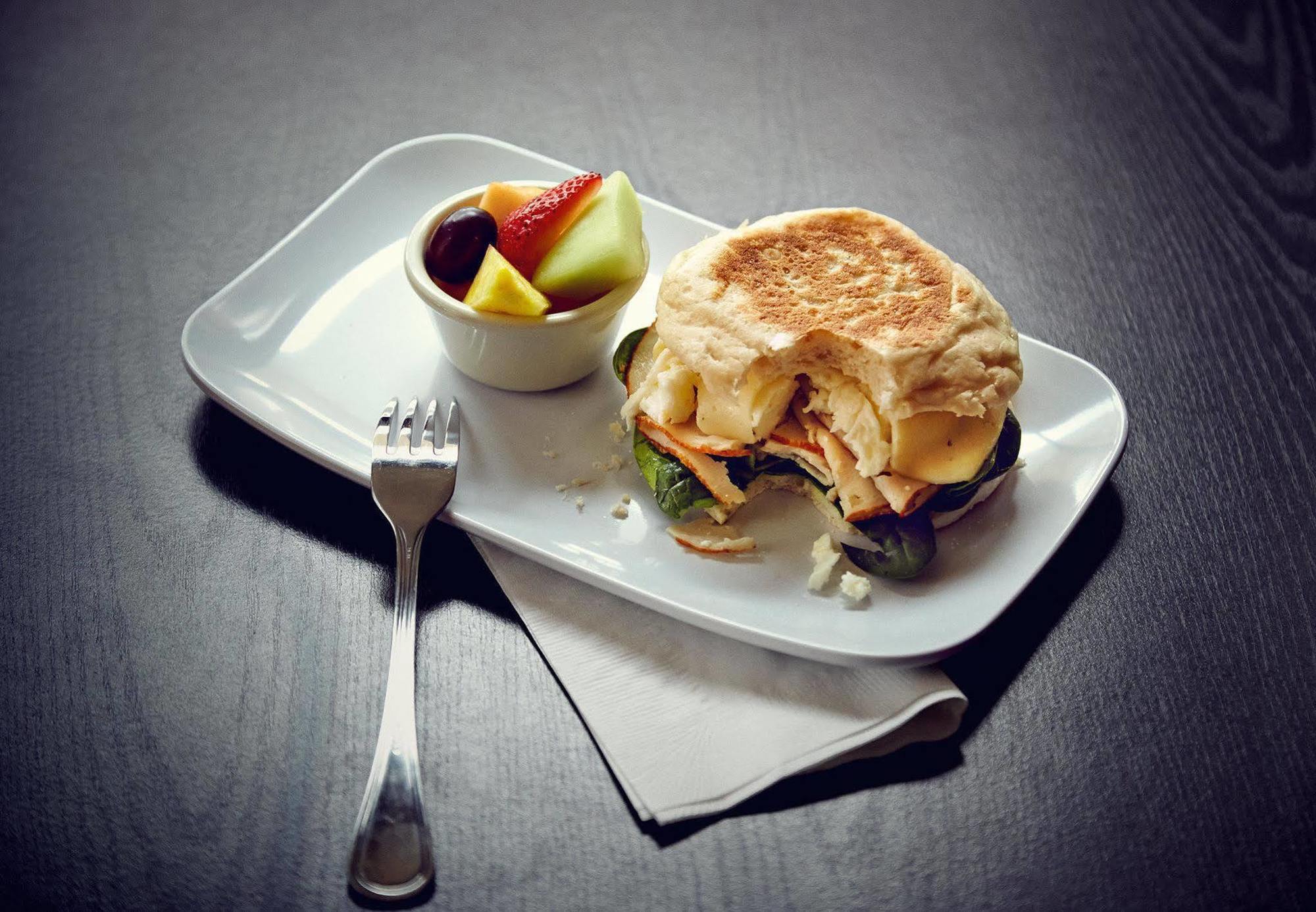 Courtyard By Marriott Washington, D.C./Foggy Bottom Hotel Bagian luar foto