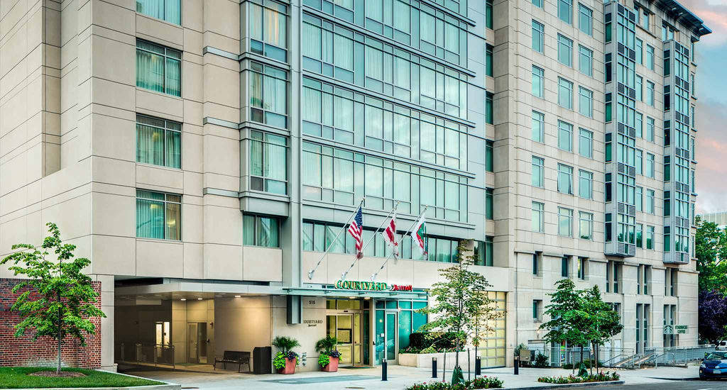 Courtyard By Marriott Washington, D.C./Foggy Bottom Hotel Bagian luar foto